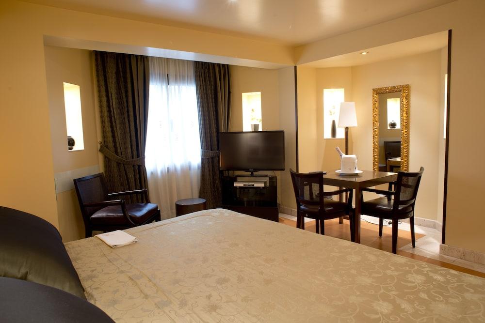 A Casa Canut Hotel Gastronomic Les Escaldes Dış mekan fotoğraf A room at the hotel