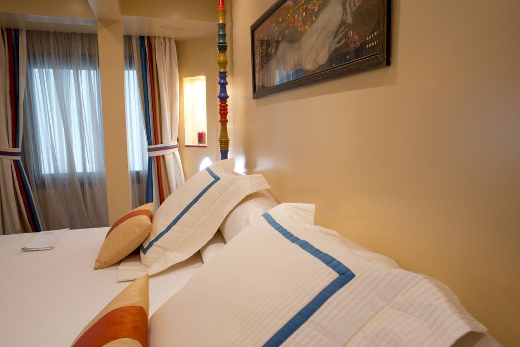 A Casa Canut Hotel Gastronomic Les Escaldes Dış mekan fotoğraf A room at the hotel