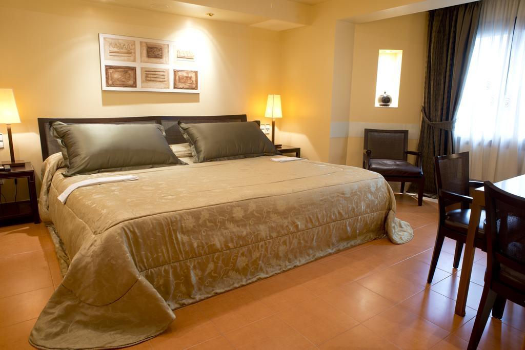 A Casa Canut Hotel Gastronomic Les Escaldes Dış mekan fotoğraf A bedroom
